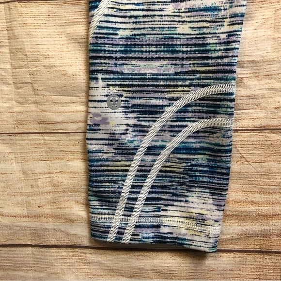 Lululemon Inspire Crop Blurry Belle Leggings Multi - Picture 6 of 7